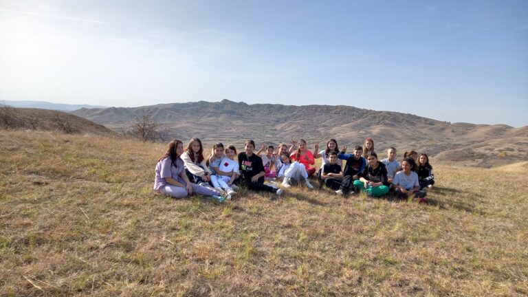 La pas prin Geoparcul UNESCO „Ṭinutul Buzăului”